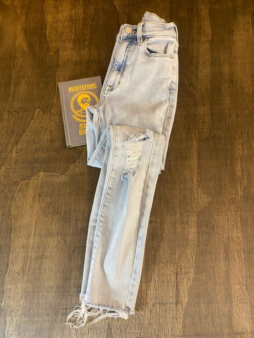 Pacsun Super High-Rise Light Blue Skinny Jeans with Distressed Knee